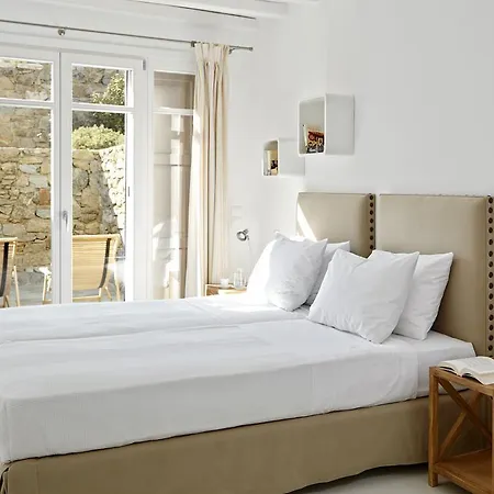 Villa Elia White