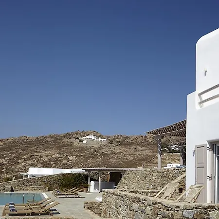 Villa Elia White